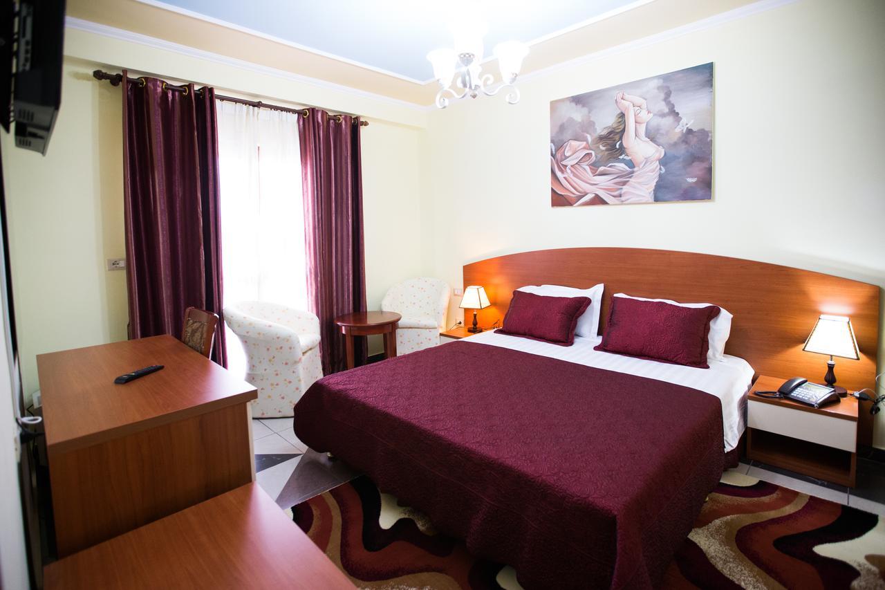 Orchidea Hotel ติรานา ภายนอก รูปภาพ